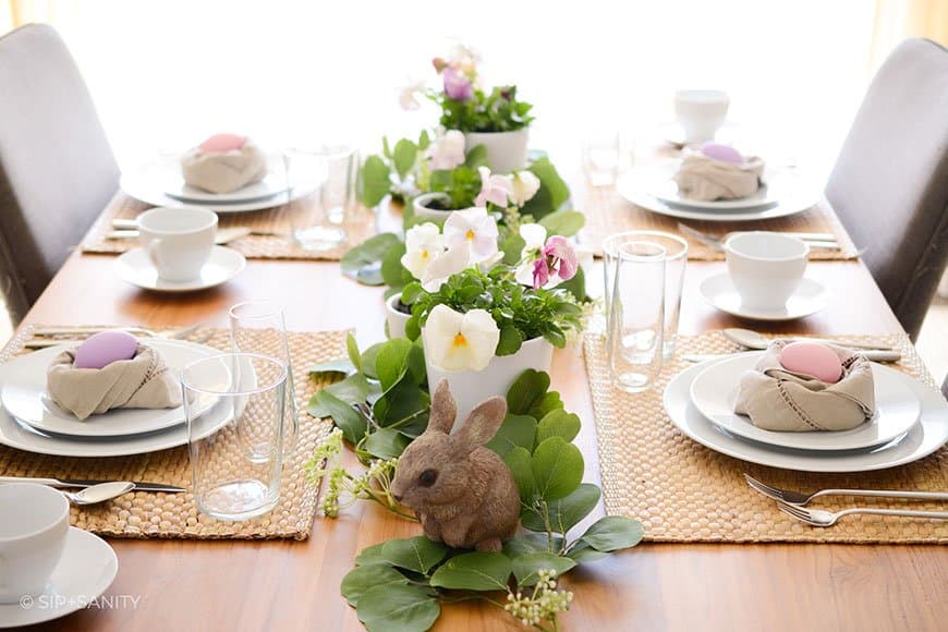 simple Easter table decor four place settings
